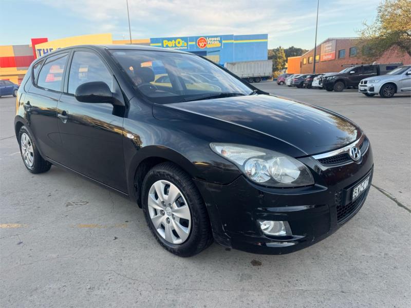 2011 HYUNDAI i30 5D HATCHBACK SX 1.6 CRDi FD MY11