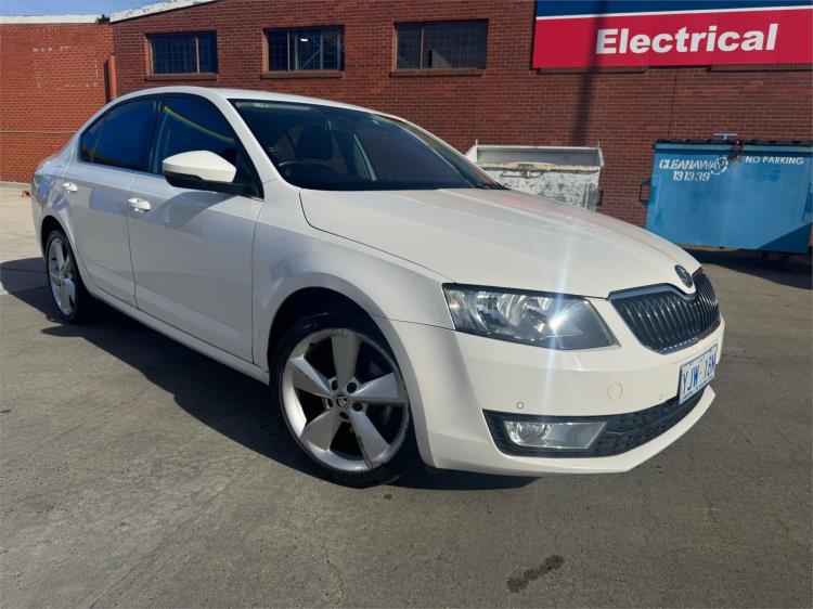 2014 SKODA OCTAVIA 5D HATCHBACK 103 TSI ELEGANCE NE