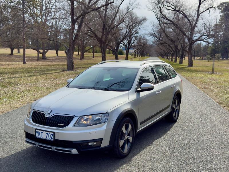 2015 SKODA OCTAVIA 4D WAGON SCOUT 135 TDI (4x4) NE MY15