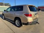 2011 TOYOTA KLUGER 4D WAGON KX-R (4x4) 7 SEAT GSU45R MY11 UPGRADE